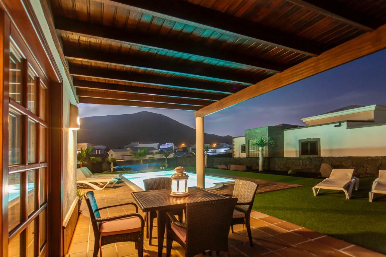 Villa Esterlicia Playa Blanca  Exteriér fotografie